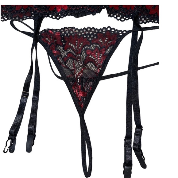 Avidlove Lingerie Set Size Large - Picture 14 of 15